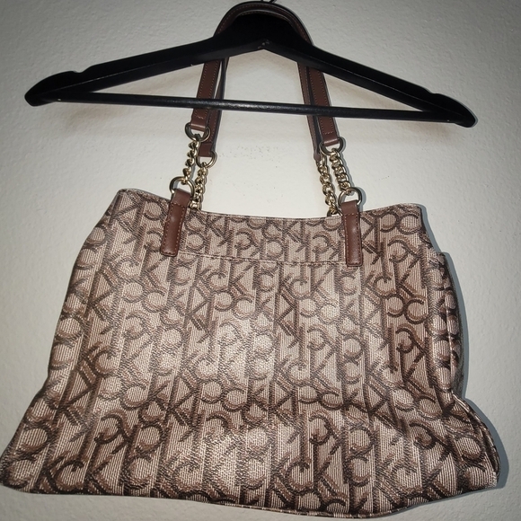 Caving Klein Brown Monogram Tote Bag - Picture 10 of 11